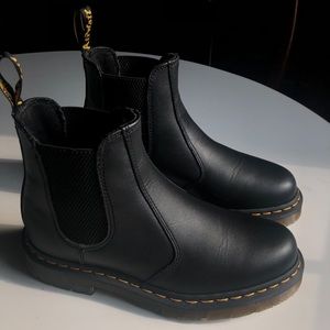 dr martens 2976 slip resistant